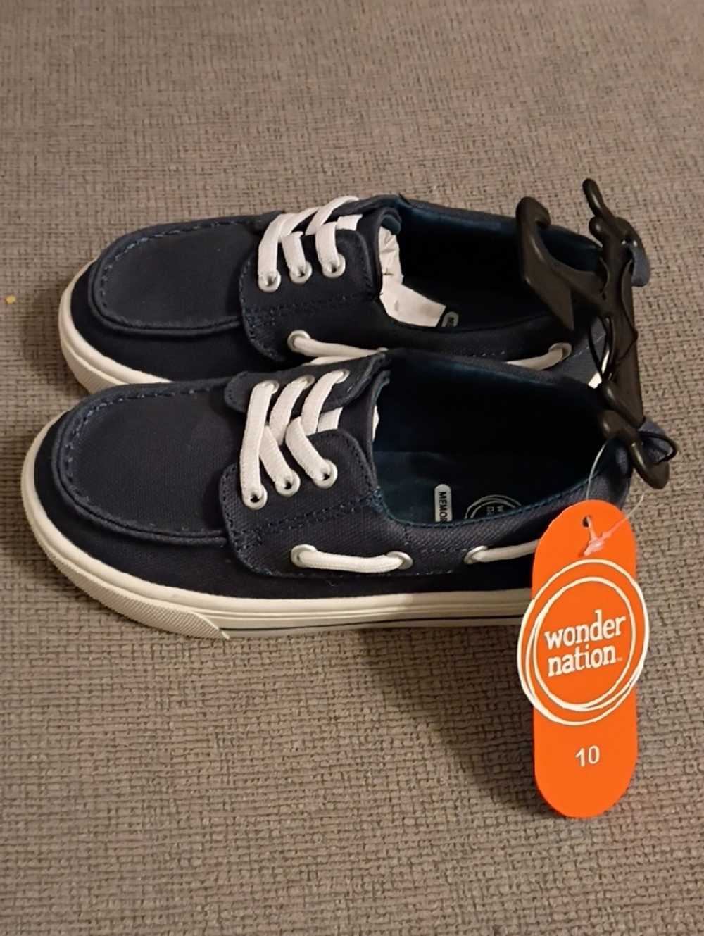 NWT Toddler Size 10 Boys Slip On Boat Shoes - Picture 2 of 3